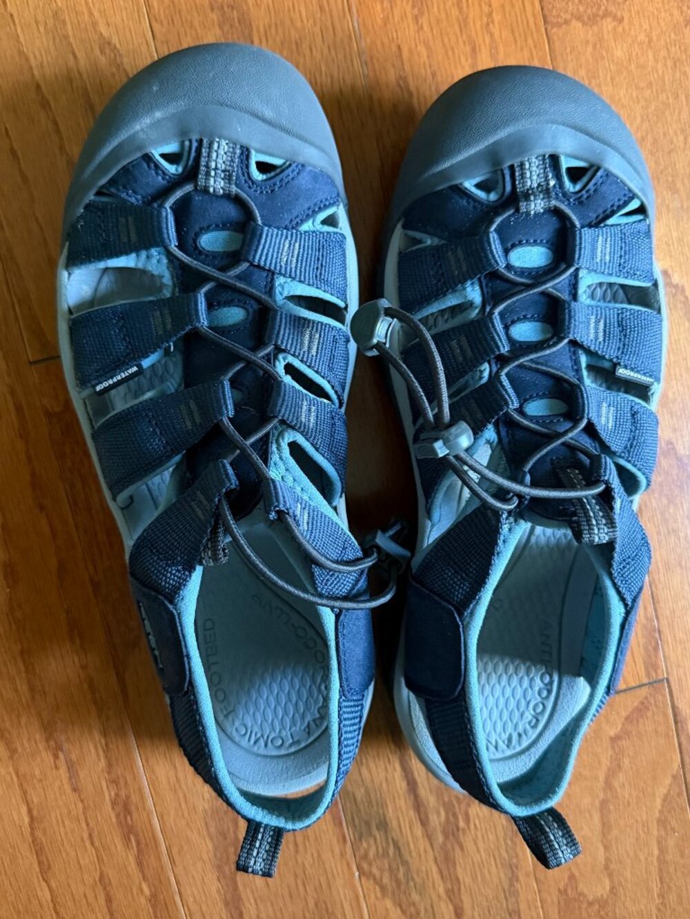 KEENS shoes
